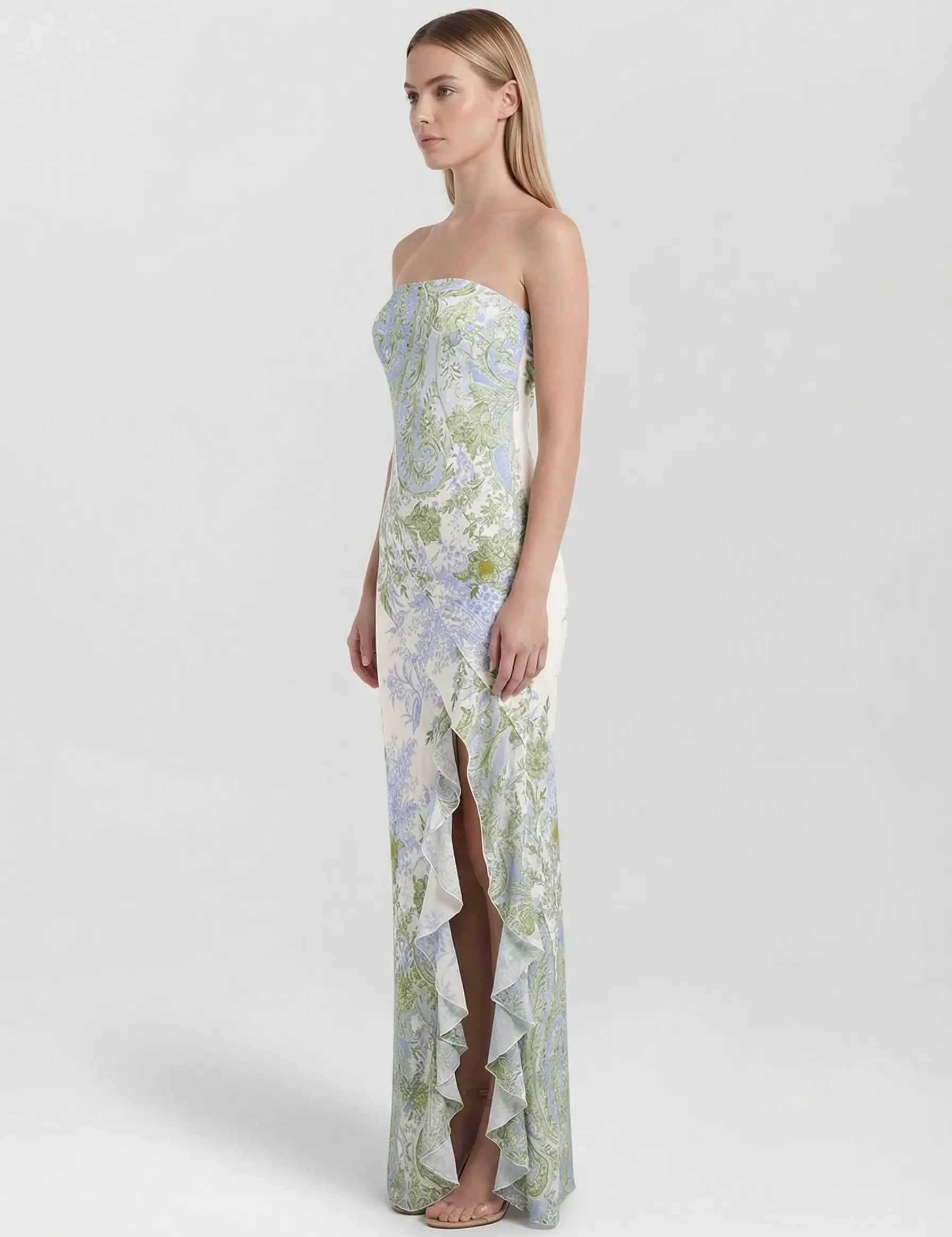 Designsemnome-2026-01-25T103157_left_1.webp
